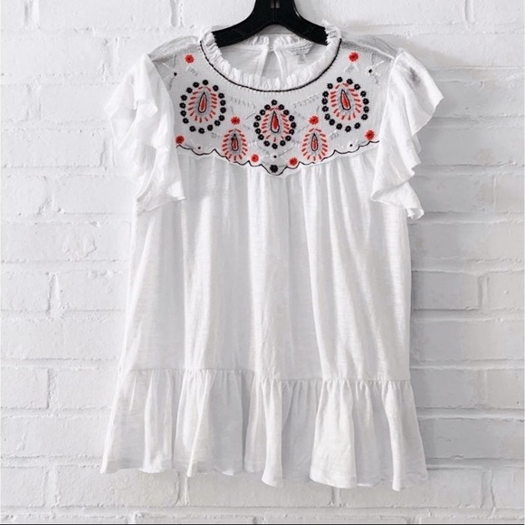 Lucky Brand Tops - LUCKY BRAND White Flounce Top with Embroidery Across Chest, Size L.